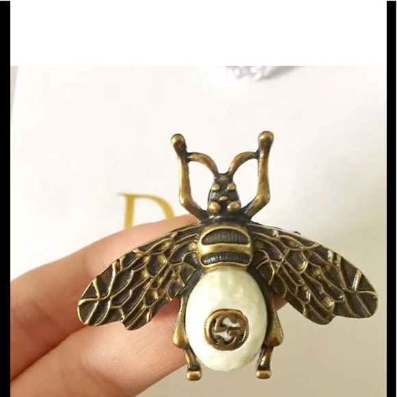 gucci bee jewelry